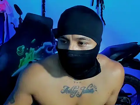 Snapshot of zeus_7777 chatting on 9, 10, 2025 zeus 7777 online show from 9, 10, 2025