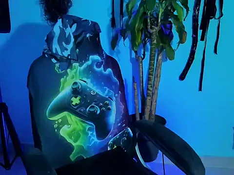 Snapshot of zeus_7777 chatting on 29, 10, 2025 zeus 7777 online show from 29, 10, 2025