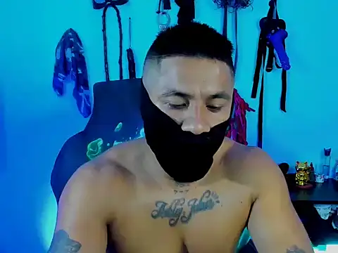 Snapshot of zeus_7777 chatting on 7, 11, 2025 zeus 7777 online show from 7, 11, 2025