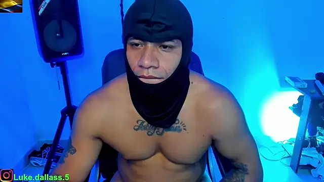 Snapshot of zeus_7777 chatting on 2, 12, 2025 zeus 7777 online show from 2, 12, 2025