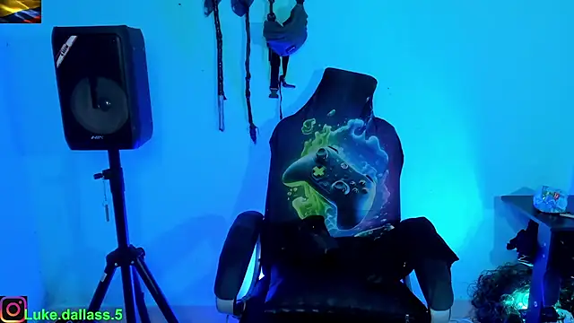 Snapshot of zeus_7777 chatting on 4, 12, 2025 zeus 7777 online show from 4, 12, 2025