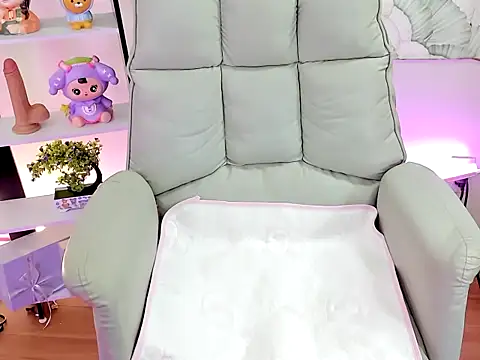 Snapshot of Mix-MiuMiu chatting on 3, 12, 2025 Mix-MiuMiu online show from 3, 12, 2025