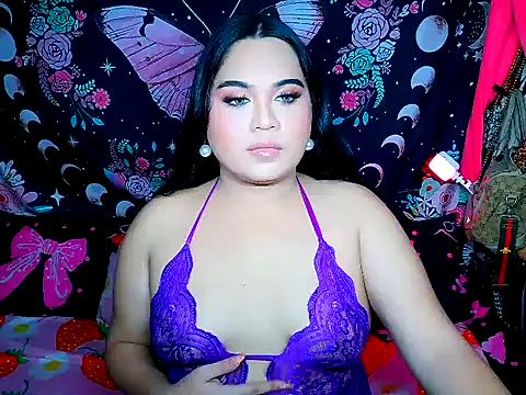 YourThicc bella online show from 9, 6, 2026