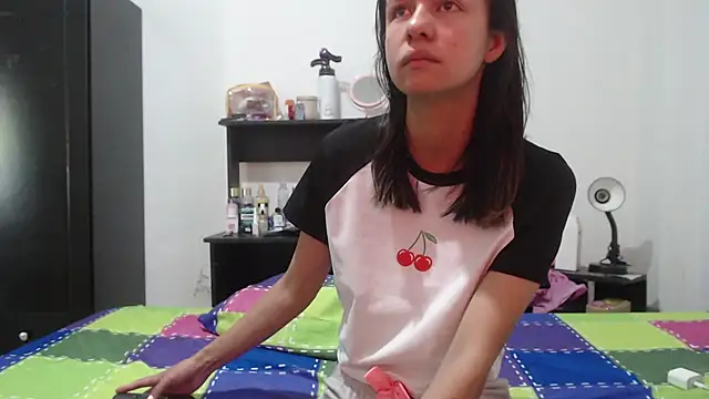 nathaly jones  online show from 7, 7, 2026