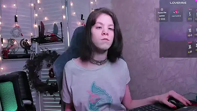 aestheticbeing online show from 25, 2, 2026