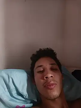 Snapshot of RuiMaddoox chatting on 31, 10, 2025 RuiMaddoox online show from 31, 10, 2025