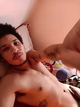 Snapshot of RuiMaddoox chatting on 25, 11, 2025 RuiMaddoox online show from 25, 11, 2025