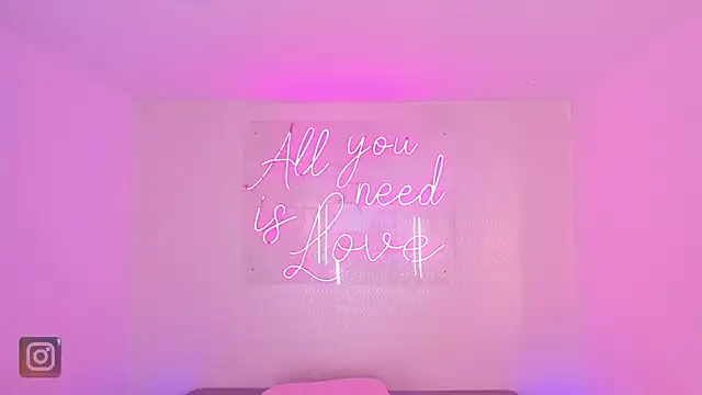 aleksandramiller  online show from 6, 1, 2026