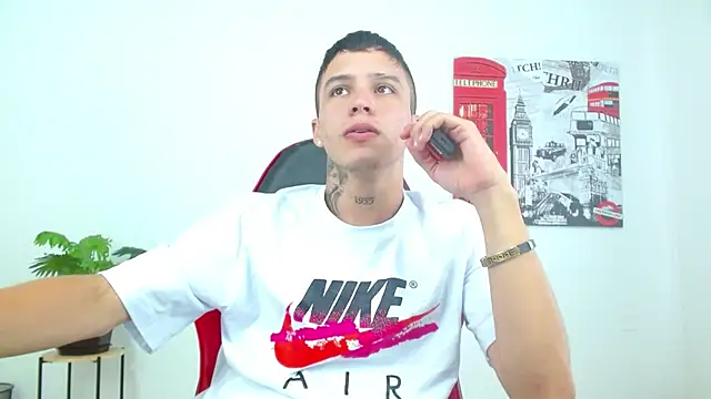 Cumandres18 online show from 5, 1, 2026