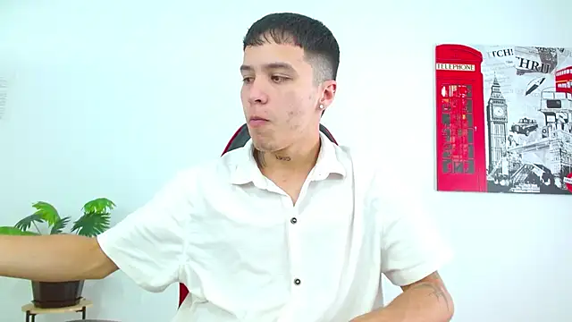 Cumandres18 online show from 4, 3, 2026