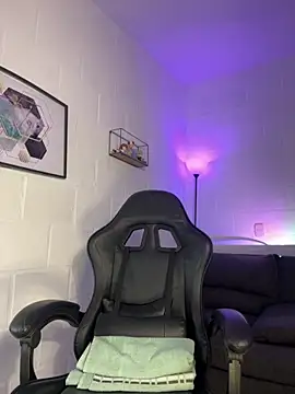 Snapshot of Alyson_Conner chatting on 10, 2, 2026 Alyson Conner online show from 10, 2, 2026