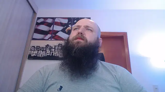 Snapshot of PayMasterGus chatting on 12, 9, 2025 PayMasterGus online show from 12, 9, 2025