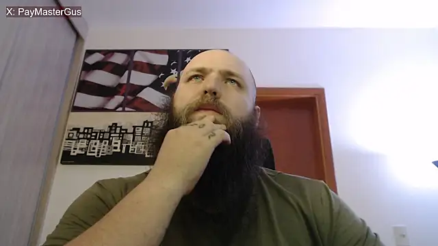 Snapshot of PayMasterGus chatting on 22, 9, 2025 PayMasterGus online show from 22, 9, 2025