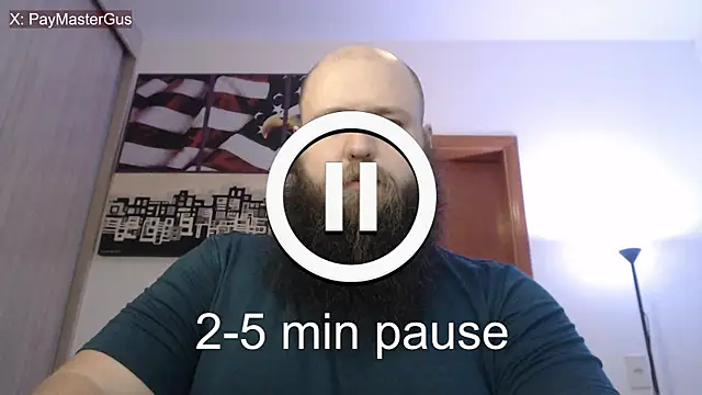 Snapshot of PayMasterGus chatting on 8, 10, 2025 PayMasterGus online show from 8, 10, 2025