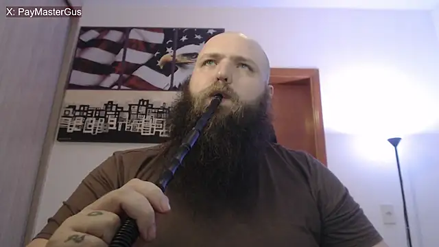 Snapshot of PayMasterGus chatting on 15, 10, 2025 PayMasterGus online show from 15, 10, 2025