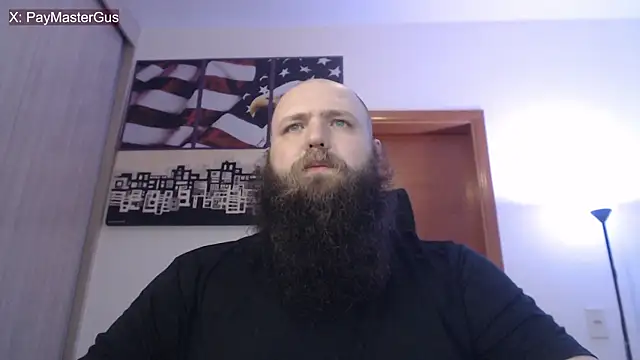 Snapshot of PayMasterGus chatting on 18, 10, 2025 PayMasterGus online show from 18, 10, 2025