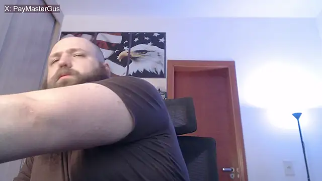 Snapshot of PayMasterGus chatting on 26, 10, 2025 PayMasterGus online show from 26, 10, 2025