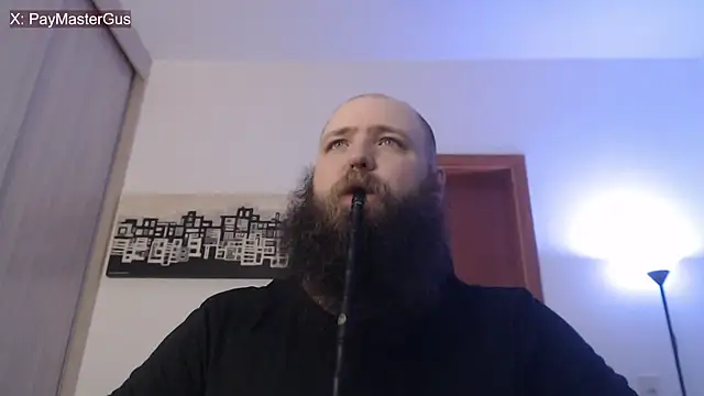 Snapshot of PayMasterGus chatting on 31, 10, 2025 PayMasterGus online show from 31, 10, 2025