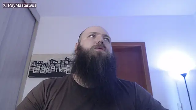 Snapshot of PayMasterGus chatting on 7, 11, 2025 PayMasterGus online show from 7, 11, 2025