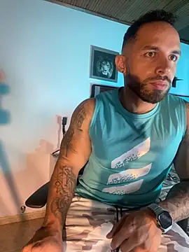 Snapshot of mason_fit chatting on 8, 10, 2025 mason fit online show from 8, 10, 2025