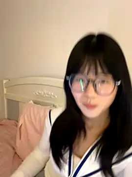 Ella-A9 online show from 17, 11, 2025