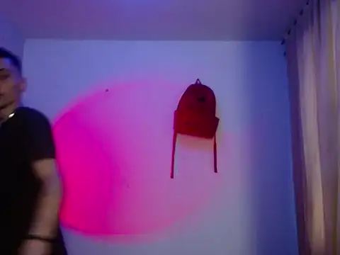 Snapshot of xalejo_max chatting on 10, 10, 2025 xalejo max online show from 10, 10, 2025