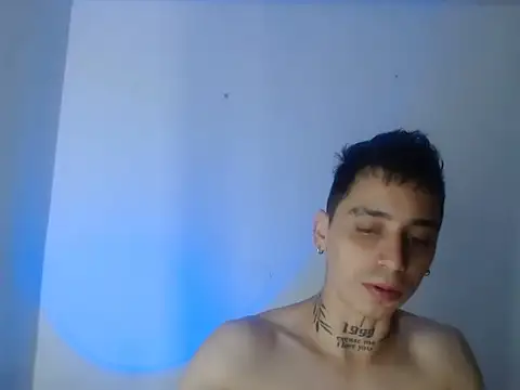 Snapshot of xalejo_max chatting on 24, 11, 2025 xalejo max online show from 24, 11, 2025