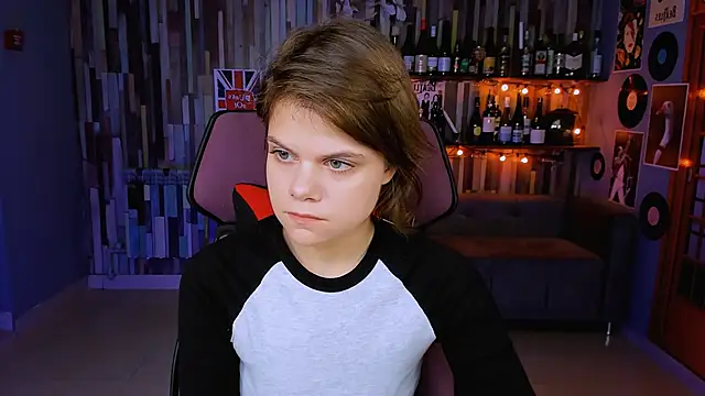 EllieMurler online show from 11, 11, 2025