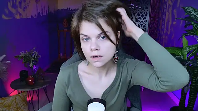 EllieMurler online show from 12, 11, 2025