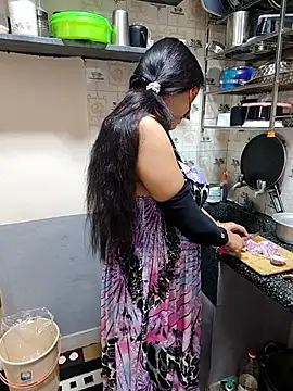 Snapshot of Queen_Nightt chatting on 16, 9, 2025 Queen Nightt online show from 16, 9, 2025