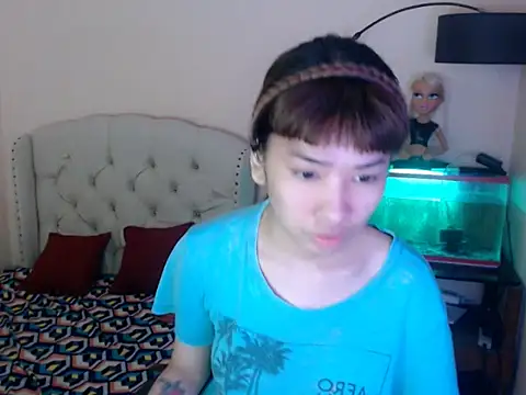 ShantalFoxxy  online show from 6, 1, 2026