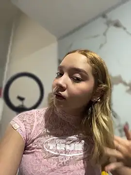 Snapshot of JuliethMoss chatting on 16, 5, 2026 JuliethMoss online show from 16, 5, 2026