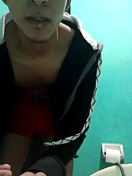 Snapshot of saik_03 chatting on 5, 12, 2025 saik 03 online show from 5, 12, 2025