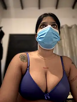 Snapshot of Saza_lklx chatting on 21, 9, 2025 Saza lklx online show from 21, 9, 2025