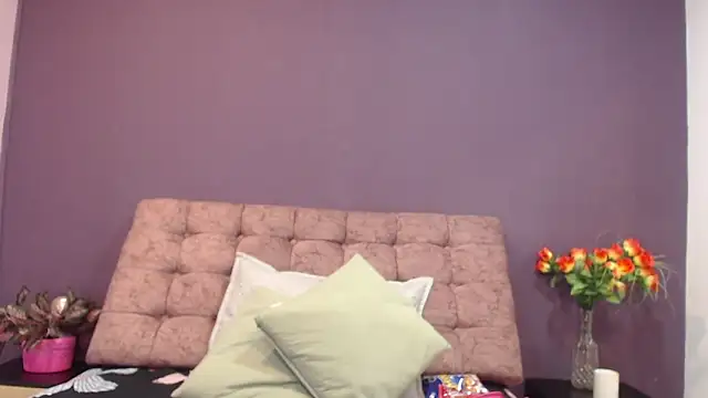 KateWelsin online show from 2, 10, 2025