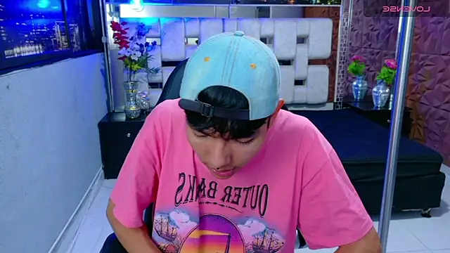 Snapshot of alandelrey57 chatting on 3, 12, 2025 alandelrey57 online show from 3, 12, 2025