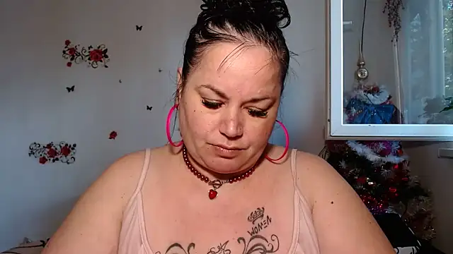 Snapshot of andreea2011 chatting on 25, 10, 2025 andreea2011 online show from 25, 10, 2025