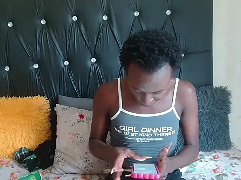 Snapshot of Lsnickykhanyile chatting on 31, 10, 2025 Lsnickykhanyile online show from 31, 10, 2025