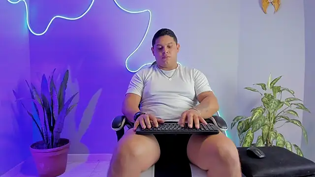 Maximus Steel online show from 3, 10, 2025