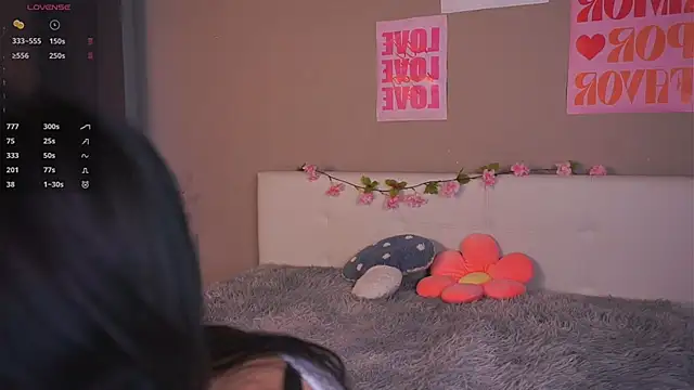 Snapshot of FancyEsten chatting on 27, 11, 2025 FancyEsten online show from 27, 11, 2025