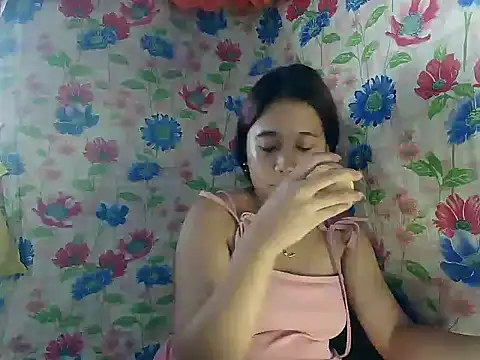 Pinay Skinny18 online show from 10, 10, 2025