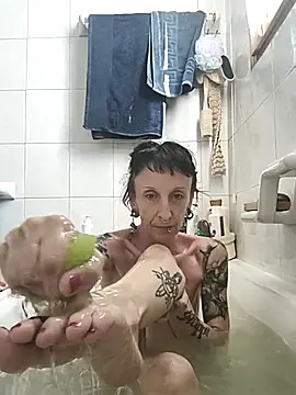 Snapshot of DEALYLITH chatting on 18, 10, 2025 DEALYLITH online show from 18, 10, 2025