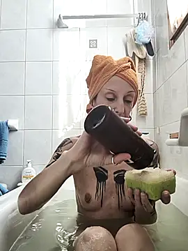 Snapshot of DEALYLITH chatting on 4, 11, 2025 DEALYLITH online show from 4, 11, 2025