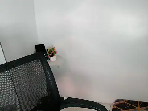 daretolovemee 18 online show from 16, 10, 2025