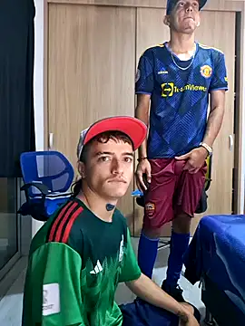 Snapshot of skinny23cm chatting on 20, 12, 2024 skinny23cm online show from 20, 12, 2024