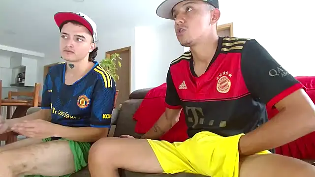 Snapshot of skinny23cm chatting on 8, 1, 2025 skinny23cm online show from 8, 1, 2025