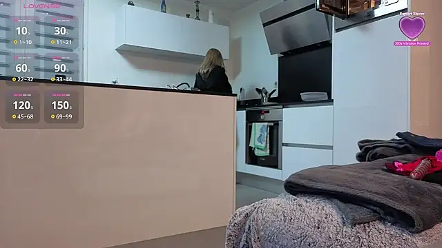 Snapshot of bellemasquer chatting on 23, 9, 2025 bellemasquer online show from 23, 9, 2025