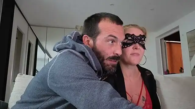 Snapshot of bellemasquer chatting on 24, 9, 2025 bellemasquer online show from 24, 9, 2025