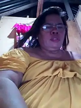 Snapshot of Huge_mama69 chatting on 25, 10, 2025 Huge mama69 online show from 25, 10, 2025