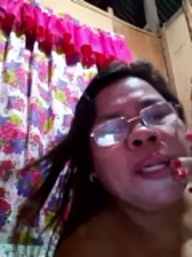 Snapshot of Huge_mama69 chatting on 27, 10, 2025 Huge mama69 online show from 27, 10, 2025